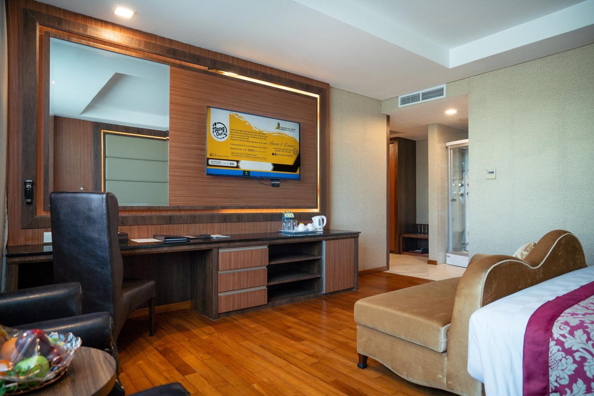 Nagoya Hill Hotel Batam Buitenkant foto