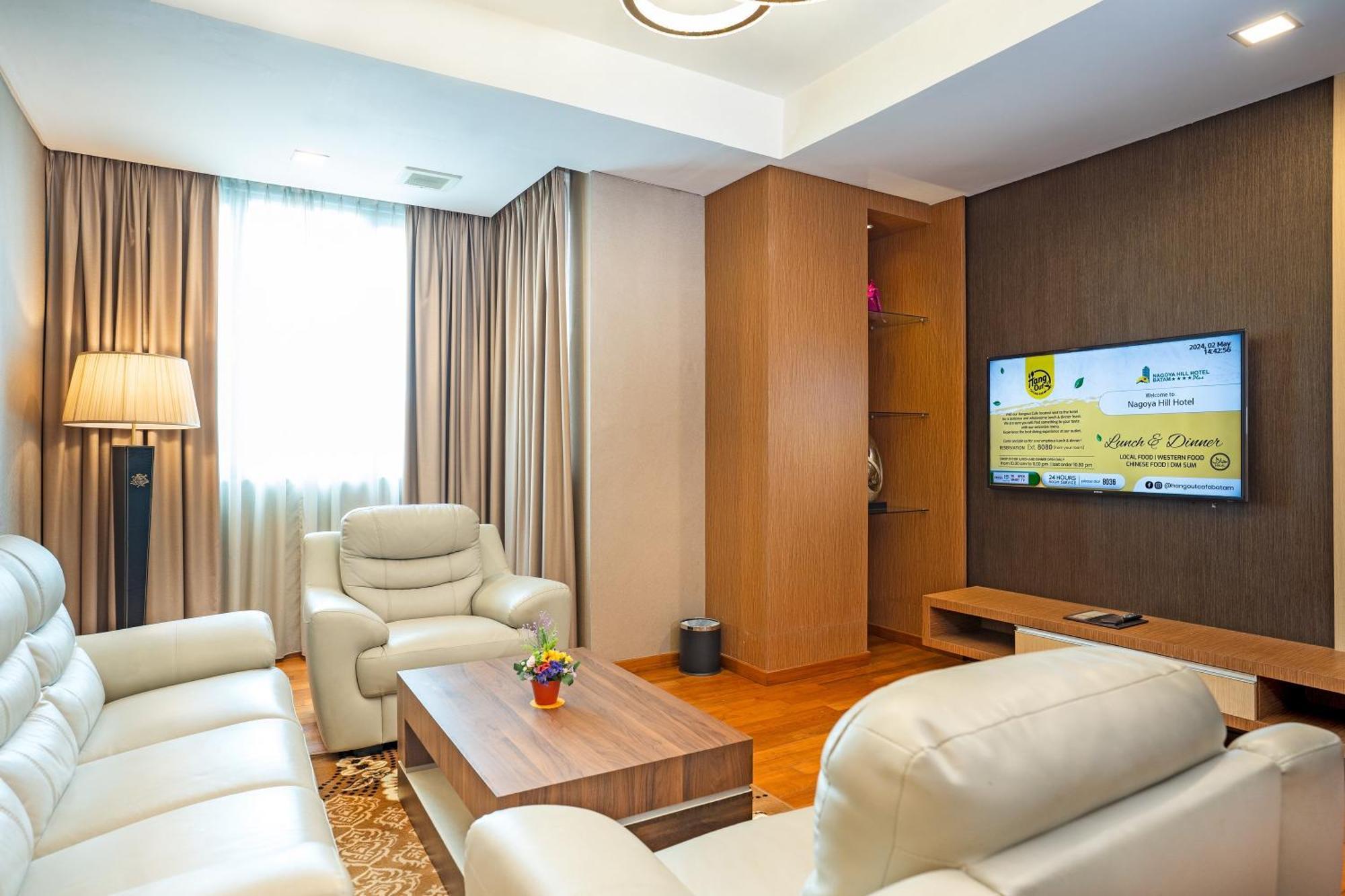 Nagoya Hill Hotel Batam Buitenkant foto