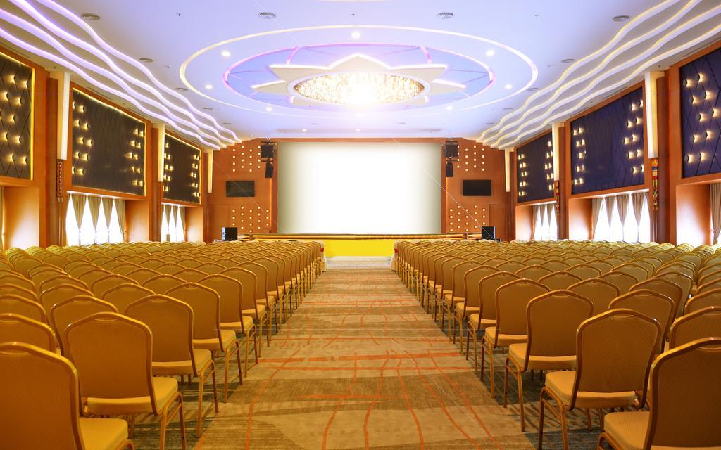 Nagoya Hill Hotel Batam Buitenkant foto