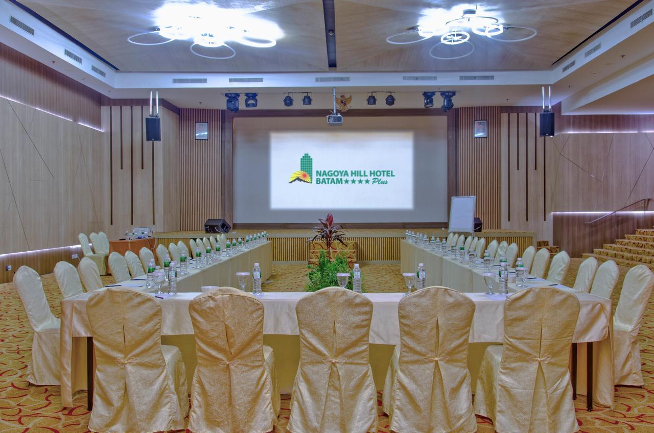 Nagoya Hill Hotel Batam Buitenkant foto