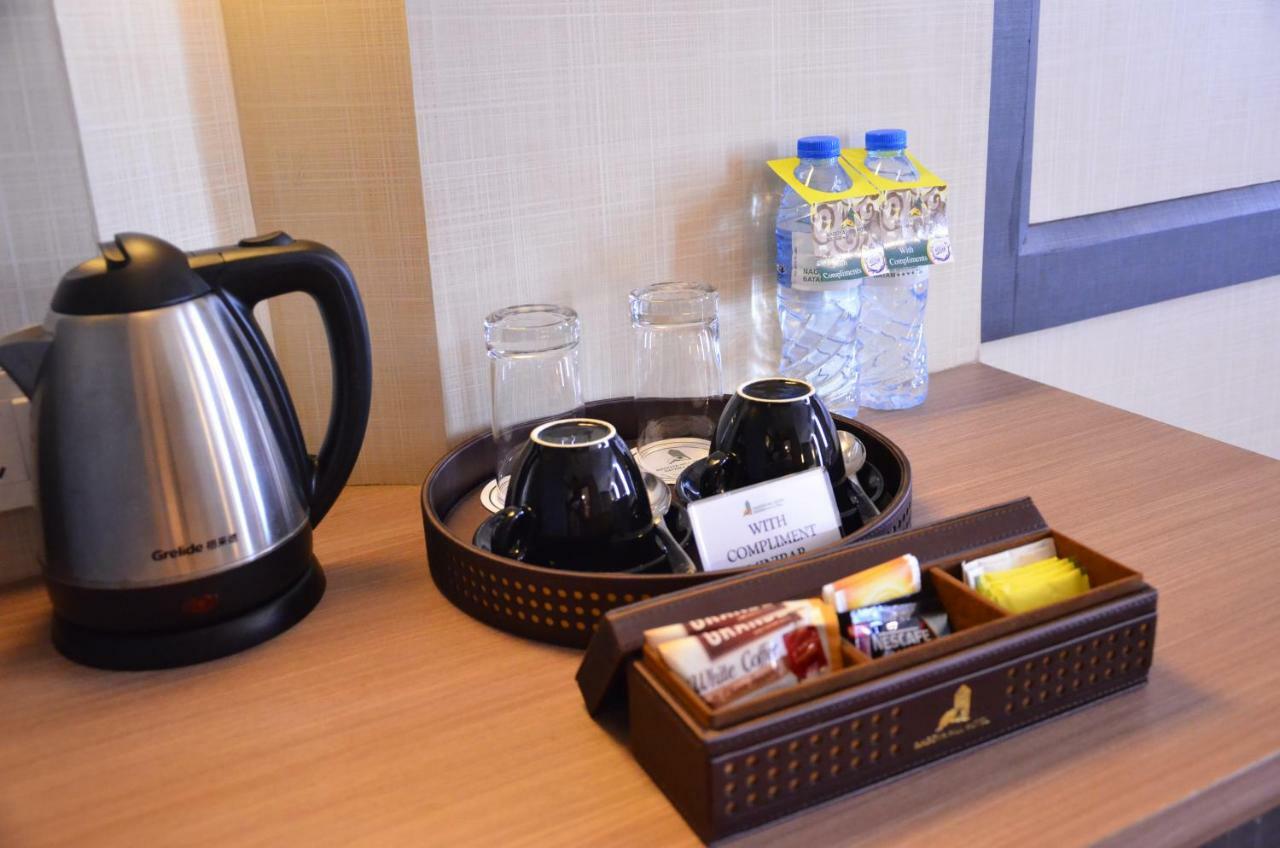 Nagoya Hill Hotel Batam Buitenkant foto
